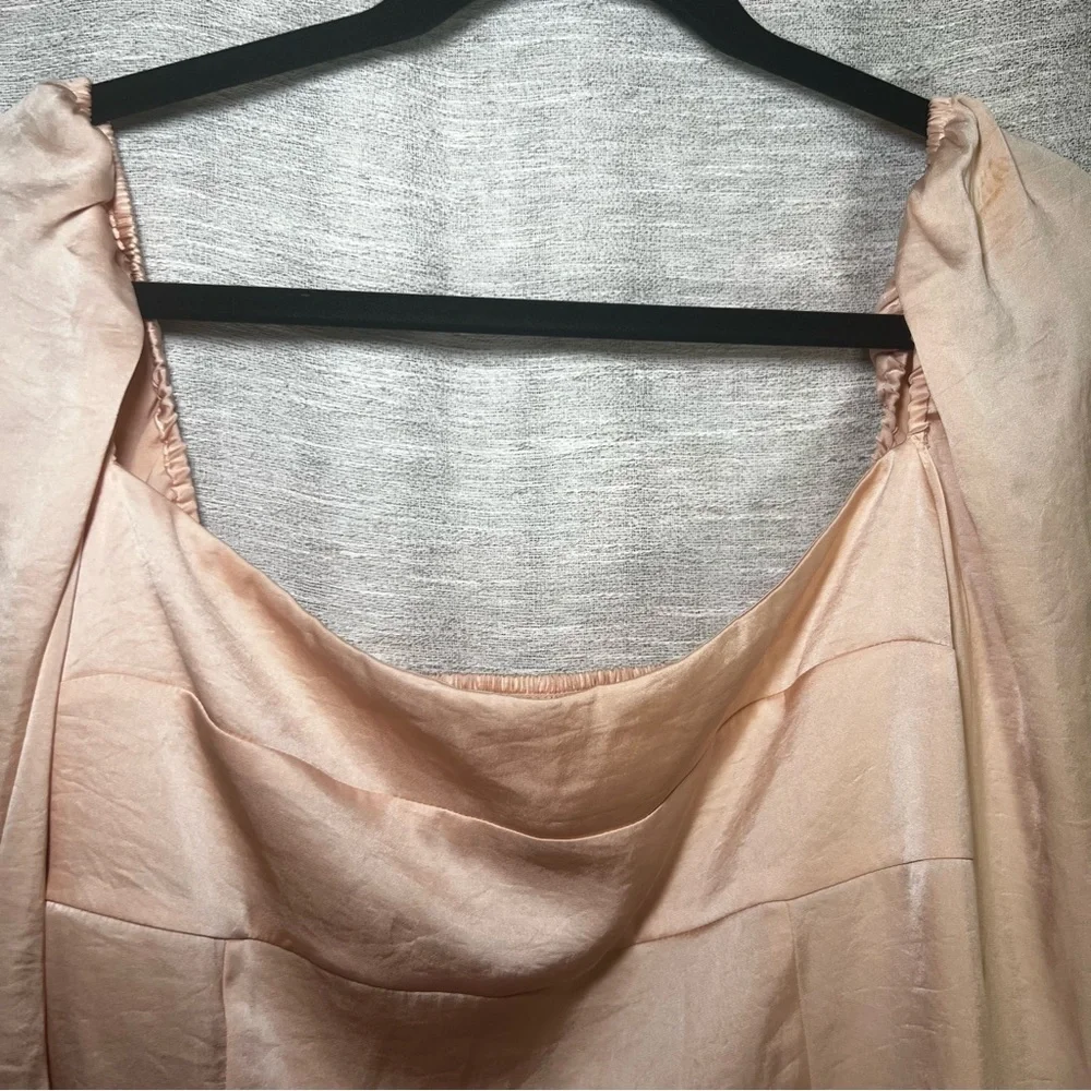 Wilfred Aritzia Satin Blush Women's Romantic  Smocked Blouse Size L - Picture 6 of 16